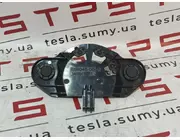 Кронштейн антени, котушки б/в Tesla Model S Restyling, 1019045-00-A